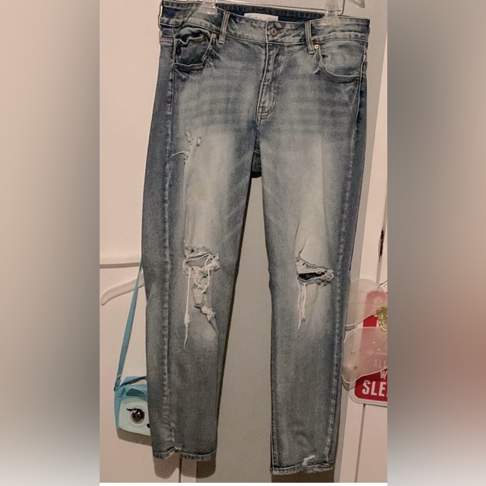 Like new!! KanCan Blue jeans size 16 women’s.